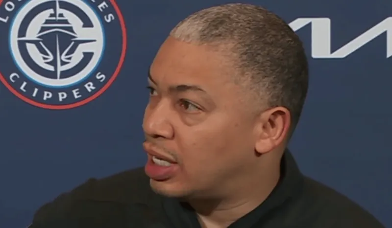 卢：当哈登有机会休息时，我们的年轻球员真的挺身而出了